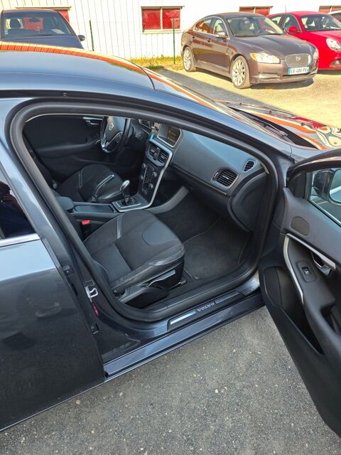 V40 1.6d 115CH MOMENTUM 2014 occasion 41350 Vineuil
