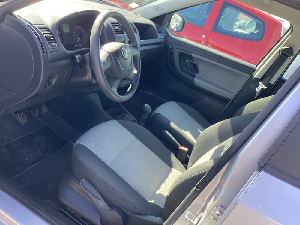 Fabia 1.2 Active 2012 occasion 62100 Calais