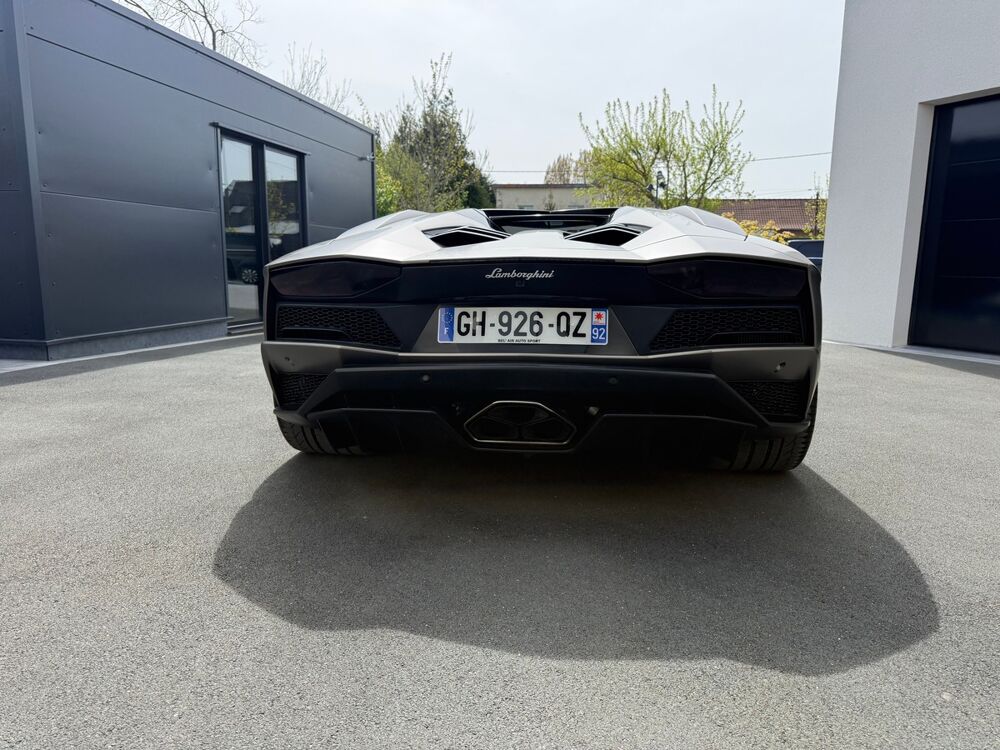 Aventador S ROADSTER 6.5L V12 / 741 CH / CARNET COMPLET / TVA / 34352 2018 occasion 62780 CUCQ