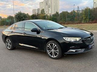 Insignia GRAND SPORT ELITE 2.0 D 170 AT8 - CONDUITE SEMI-AUTONOME - S 2017 occasion 94140 Alfortville
