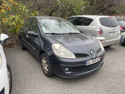Renault clio iii - DCI 85 PRIVILEGE 5PL. ct ok - Noir M&e