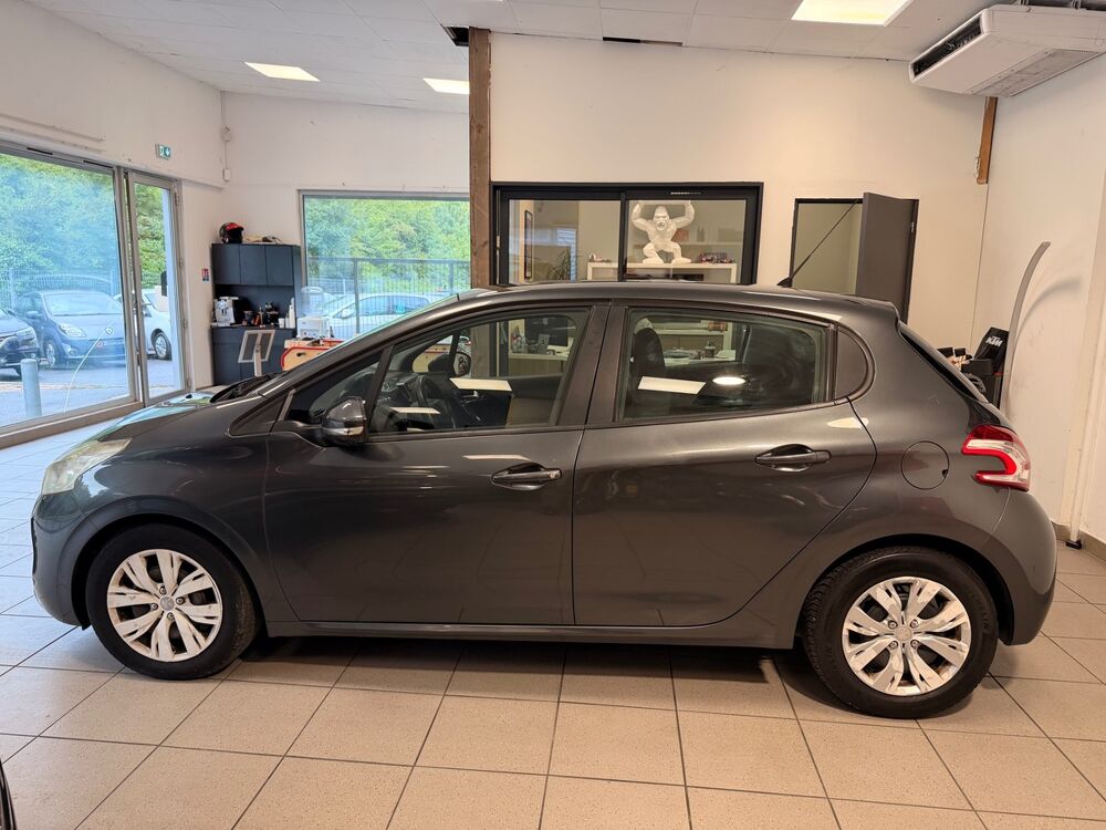 208 1.6L 92cv HDI active BVM5 2012 occasion 12100 Millau