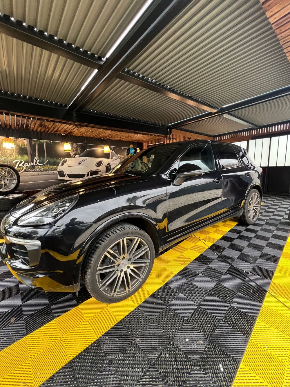 Cayenne diesel Platinum Edition FULL BLACK 2017 occasion 44500 La Baule-Escoublac