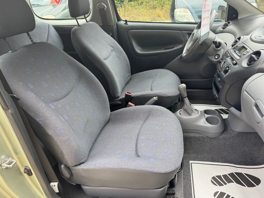 Yaris 1.0 Moteur &agrave; chaine 63 000 KM 2003 occasion 45500 GIEN