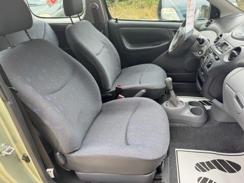Yaris 1.0 Moteur &agrave; chaine 63 000 KM 2003 occasion 45500 GIEN