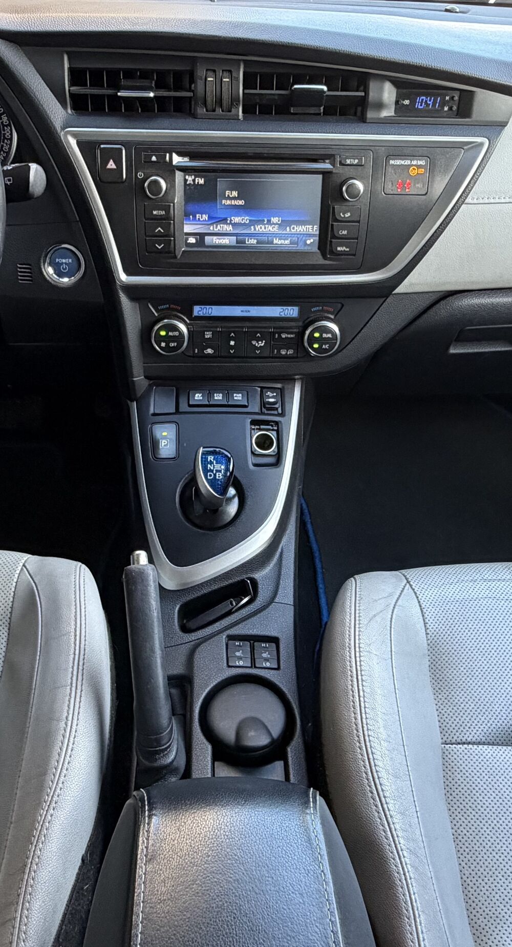 Auris II HYBRIDE 136H STYLE - 1&eacute;re main / Entretien 100% Toyota / 2015 occasion 34500 B&eacute;ziers