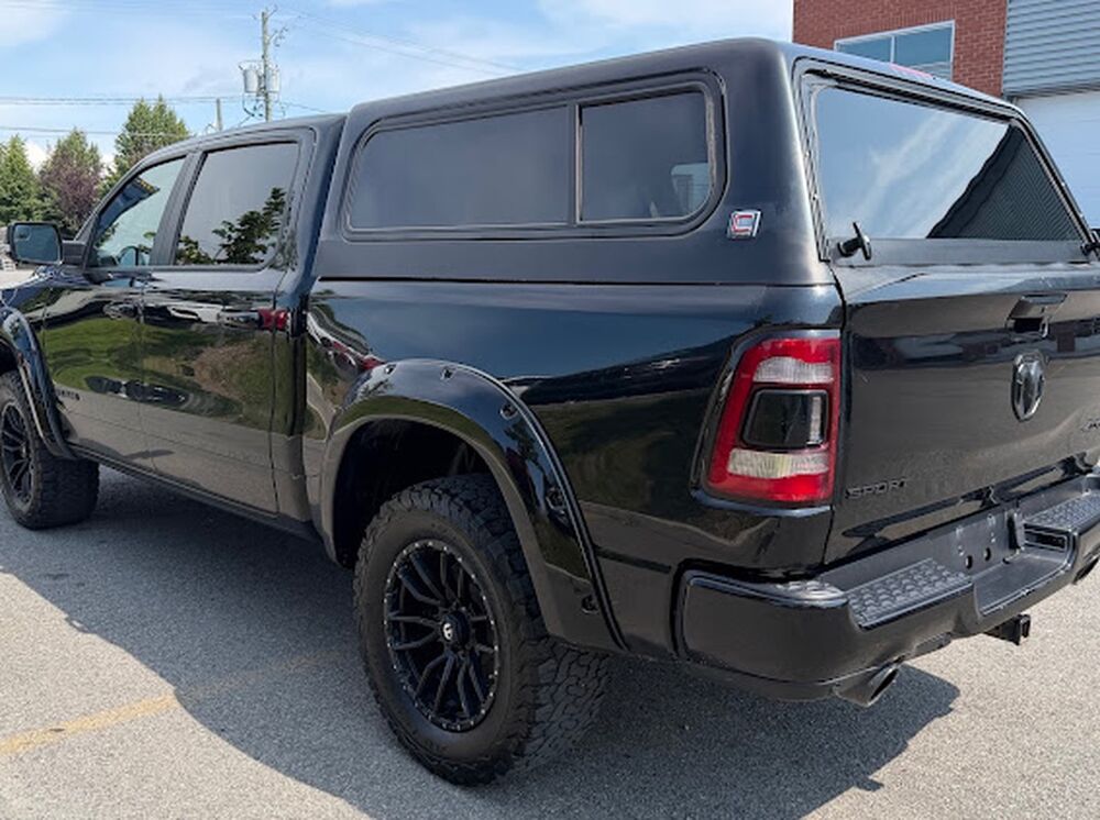 RAM 5,7L V8 HEMI SPORT CUIR - 2022 - 59900€ ttc 2022 occasion 60300 SENLIS