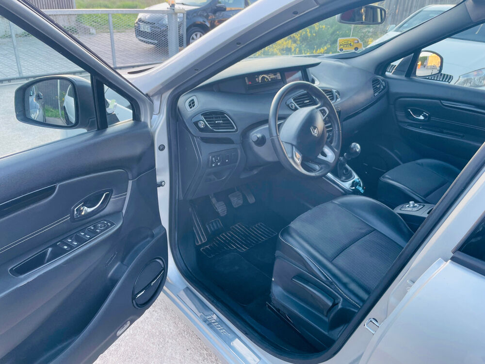 Sc&eacute;nic 3&nbsp; PHASE 3 - 1.5 dCi 110 CH FAP ECO2 BOSE 2012 occasion 41000 BLOIS