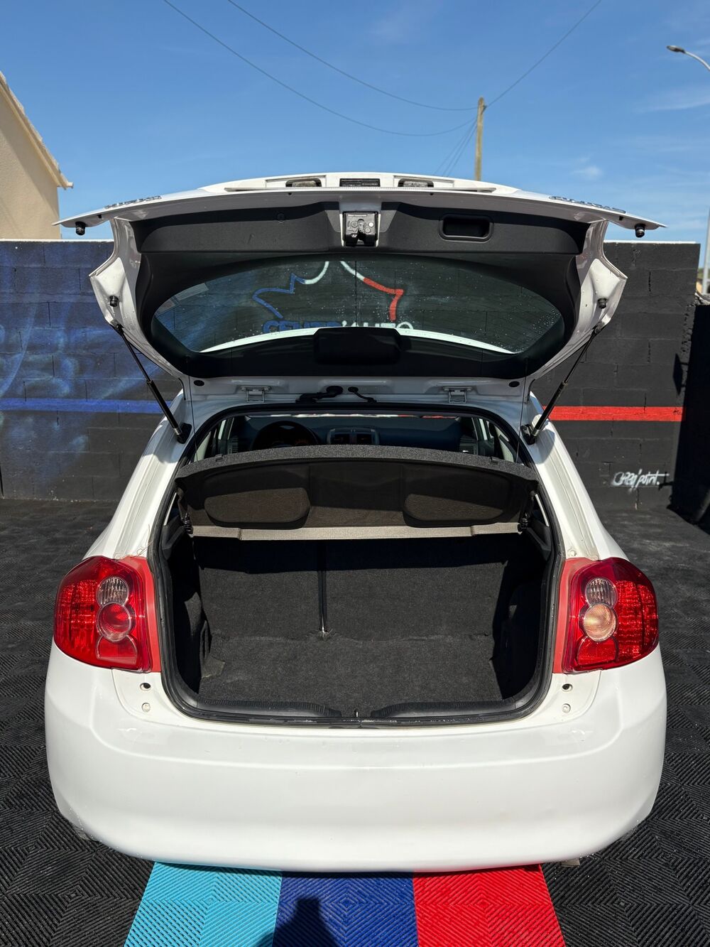 Auris (I) 1.4 D4D 90cv Active GPS & Clim 2009 occasion 84700 SORGUES