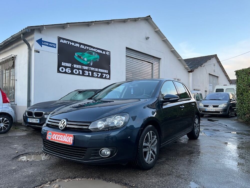 Golf 1.6 TDI 105 ch.  3990e 2010 occasion 41000 Blois