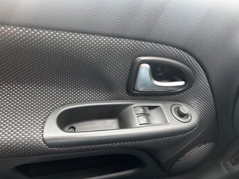 Clio II CAMPUS - 1.2 16V 75cv - 2009 occasion 45560 Saint-Denis-en-Val