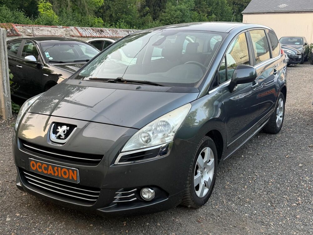 5008 hdi 110CH KIT DISTRIBU NEUF rien a prevoire revision faite 2010 occasion 41370 JOSNES