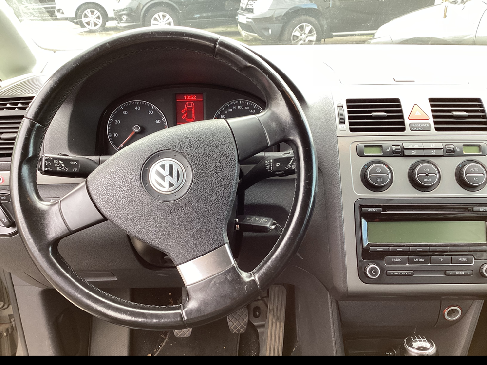 Touran 1.6 TDI Life 2013 occasion 62100 Calais