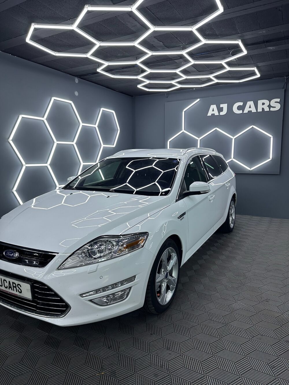Mondeo 2.2 TDCi 200Ch TITANIUM X *AUTOMATIQUE *CAMERA *DISTRI NEUVE 2013 occasion 57160 Moulins-l&egrave;s-Metz