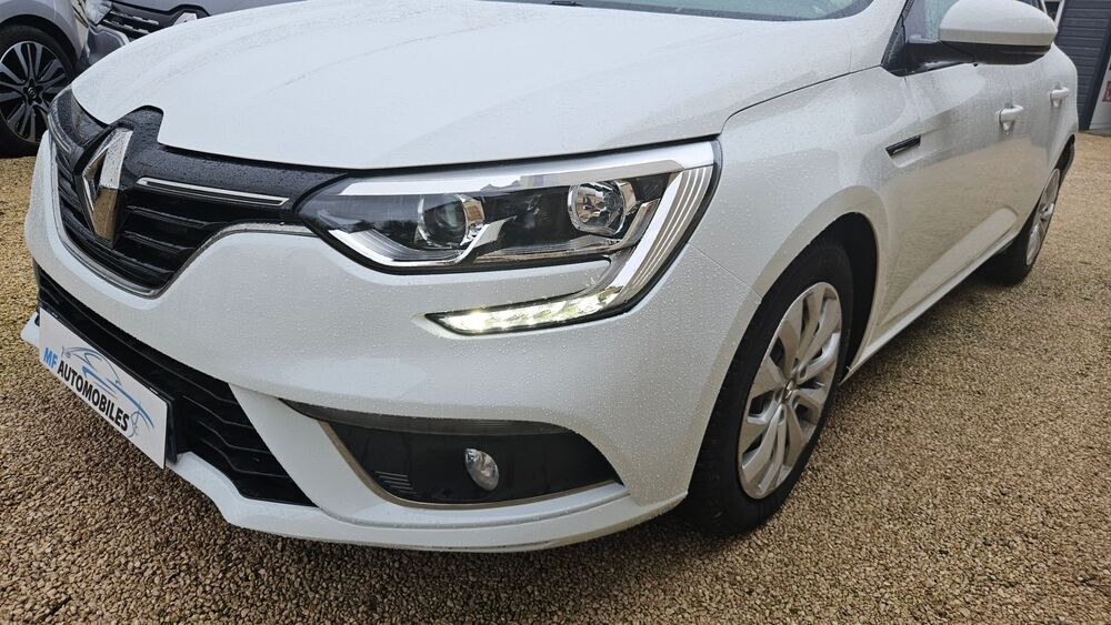 Megane IV soci&eacute;t&eacute; 1.5 dci 115 cv gps PARFAIT ETAT courroie de distribu 2019 occasion 41220 THOURY