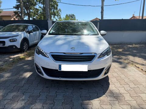 308 VTI 130cv allure bo&icirc;te auto EAT8 courroie de distribution n 2015 occasion 69680 Chassieu