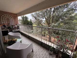  Appartement à louer 4 pièces 111 m²