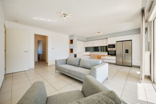  Appartement � louer 4 pi�ces 87 m�