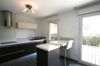  Appartement � louer 4 pi�ces 87 m�