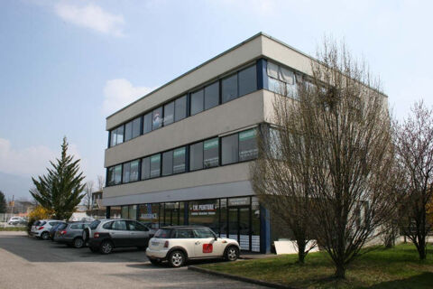 bureaux dernier &eacute;tage - vue montagne 1984 74370 Argonay