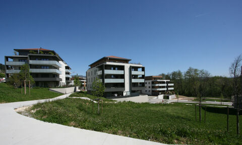   APPARTEMENT TYPE 4 - 169 IMPASSE DE L'ORATOIRE - 74350 ALLONZIER LA CAILLE Appartement - 4 pi�ce(s) - 82 m�