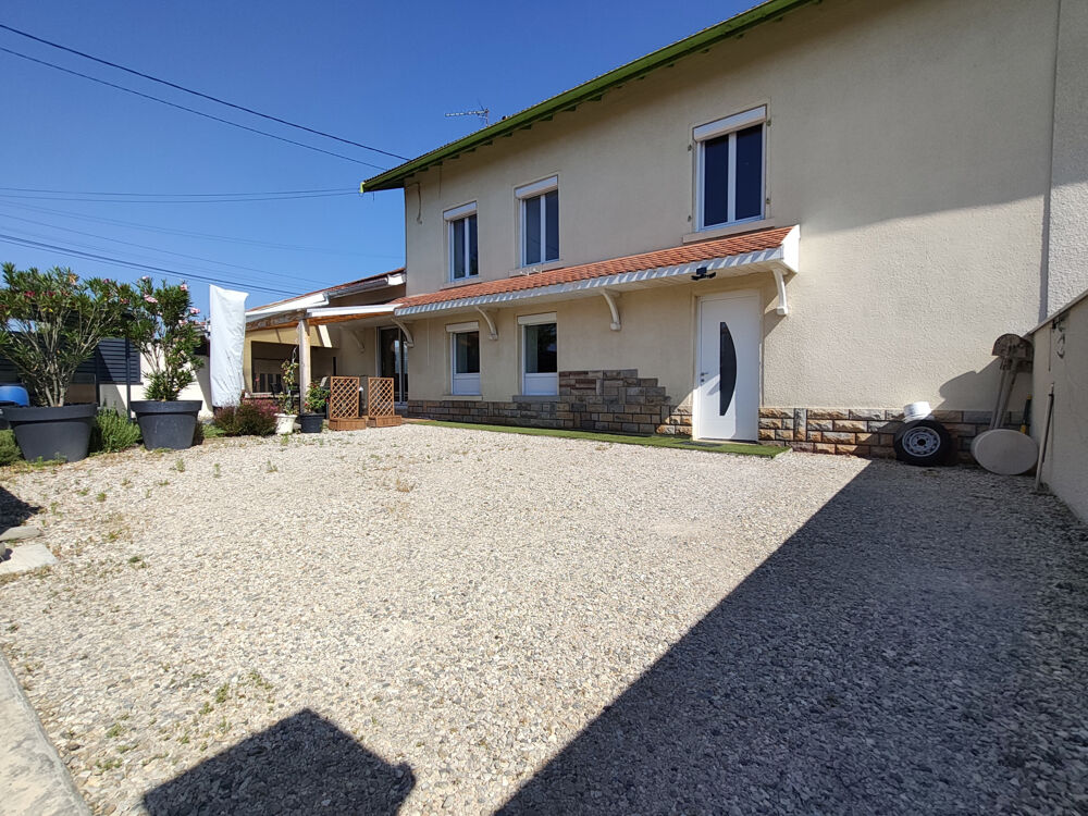 Coup de coeur à Saint-Romain-de-Jalionas Maison avec fort potentiel