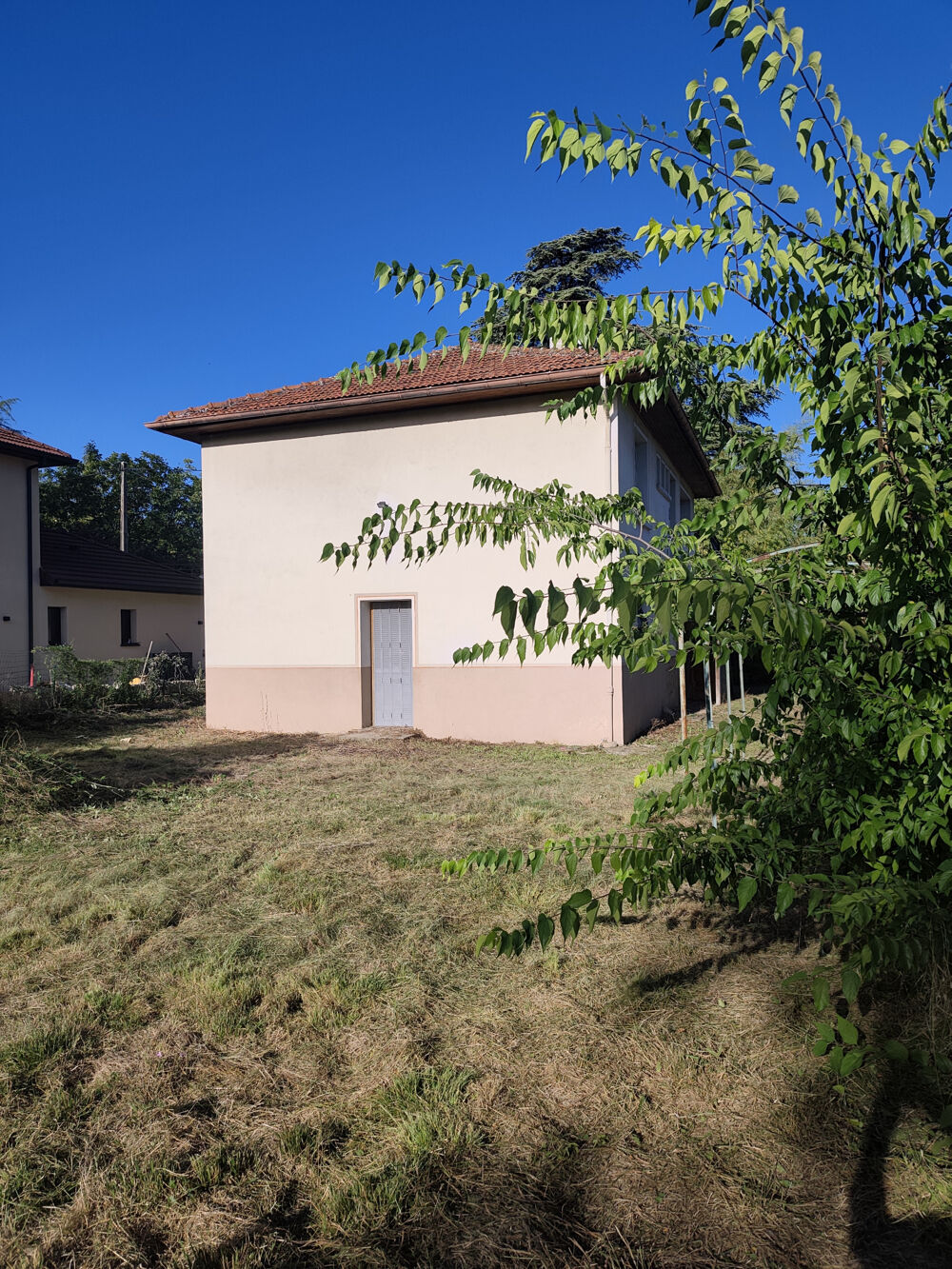 MAISON INDIVIDUELLE À RÉNOVER AUX PORTES DE CRÉMIEU