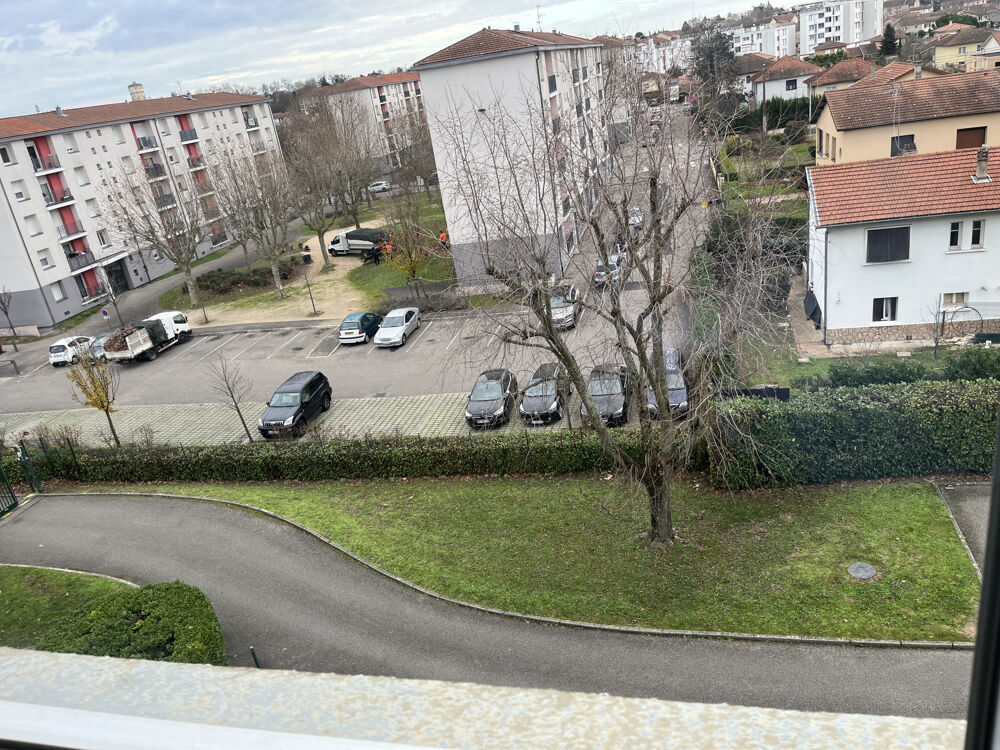 Ensoleillement et Luminosité assurés pour cet appartement T4 transformé en T3