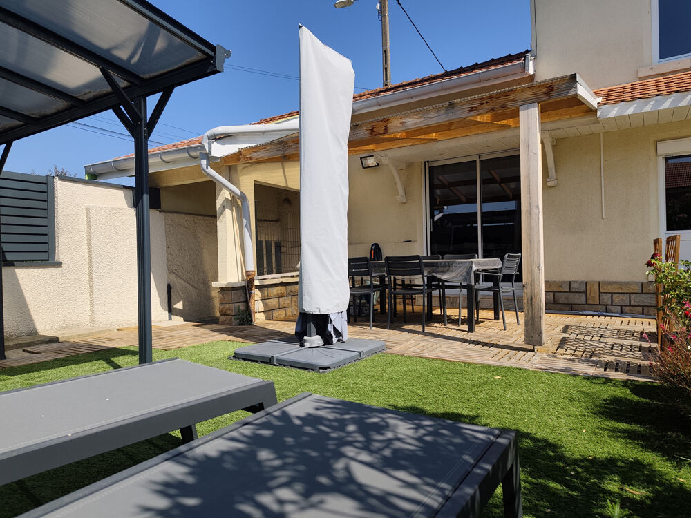 Coup de coeur à Saint-Romain-de-Jalionas Maison avec fort potentiel