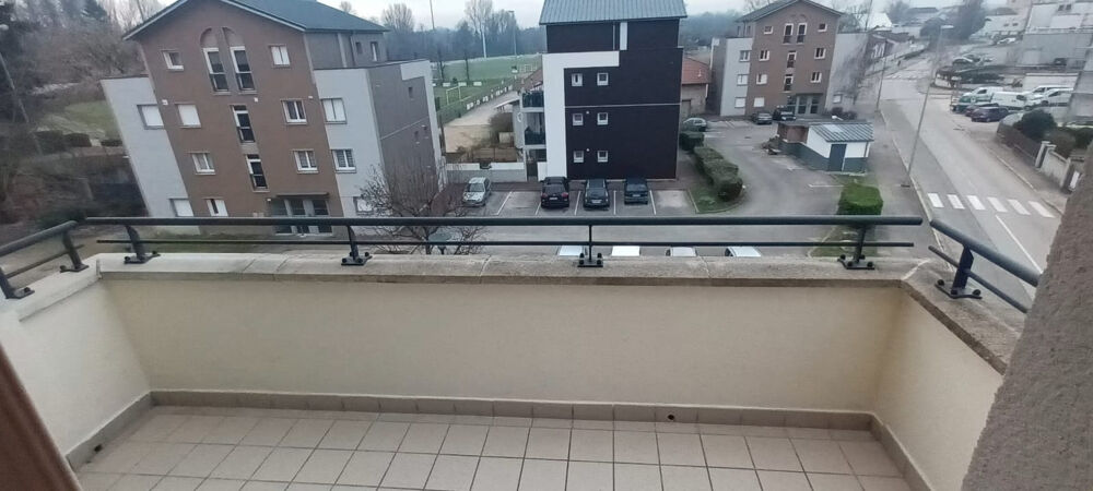 Location Appartement APPARTEMENT TYPE 4   CENTRE VILLE 38230 PONT DE CHERUY Pont de cheruy
