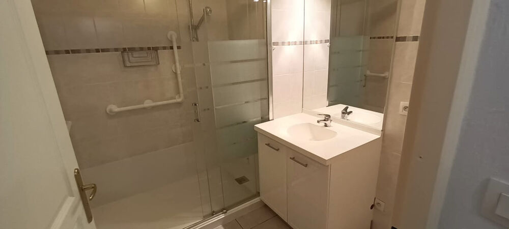 Location Appartement APPARTEMENT TYPE 4   CENTRE VILLE 38230 PONT DE CHERUY Pont de cheruy