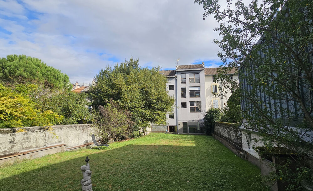 Studio 400 m de la gare