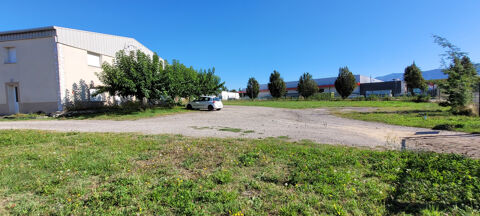 B&acirc;timent 560000 38680 St just de claix