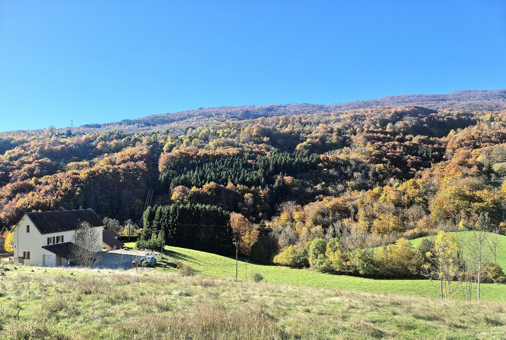 Maison 6 pièces 148 m² · à Rencurel · 148 m² · 195 000 €