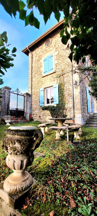  Maison � vendre 12 pi�ces 180 m�