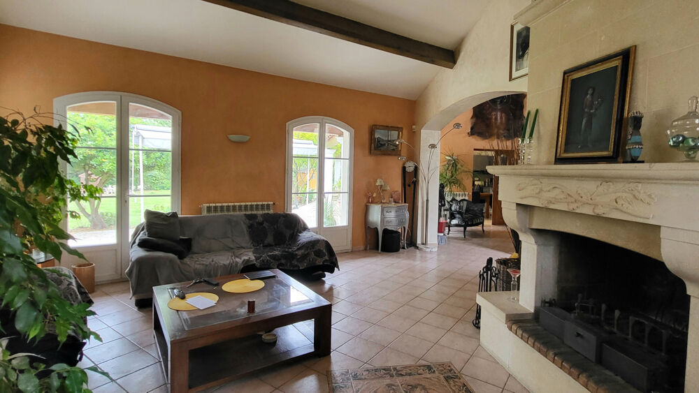 DPT GARD (30), à vendre, NIMES proche, maison individuelle type 8, terrain de 3434m2, piscine, garage