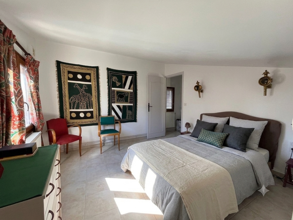 Vente Maison A Vendre GARD (30) - Village en périphérie d'Uzès : Maison de village P3 avec garage, cave et terrasse Uzes