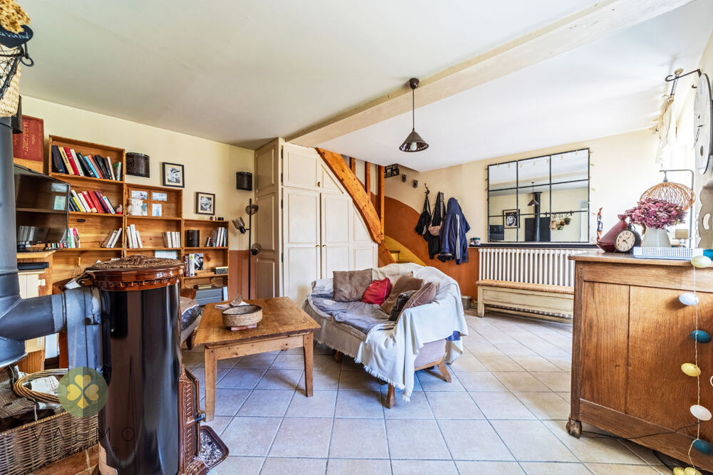 Maison de caractère en pierre Charme, authenticité et dépendances