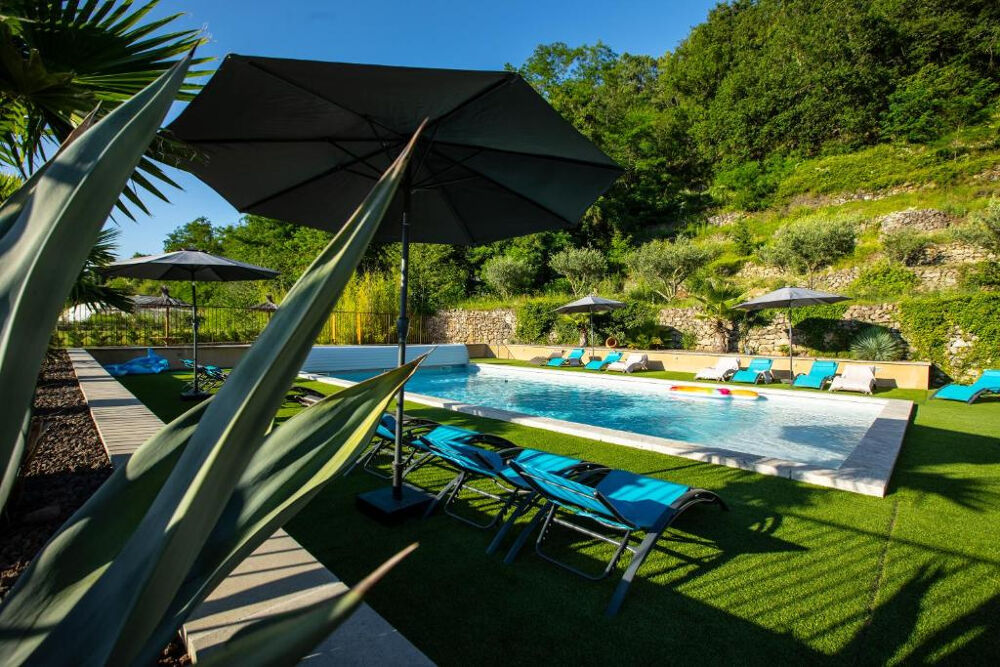 07 Rosières Entre Aubenas et Alès - Superbe Domaine en pierres apparentes de 600 m2 5 gîtes Piscine