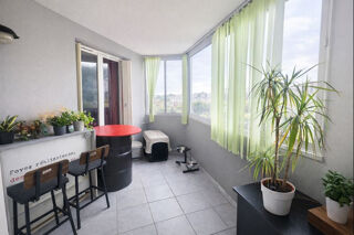  Appartement � vendre 4 pi�ces 77 m�