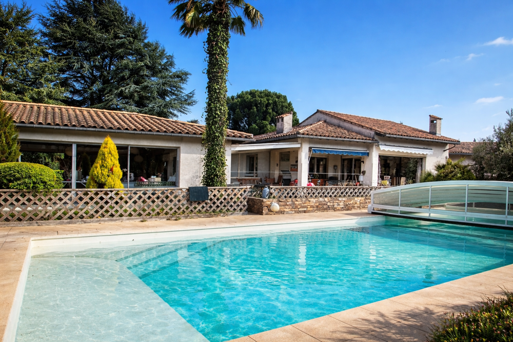 Villa de plain-pied 6 pièces 4 chambres 227 m2 Piscine couverte Mazamet