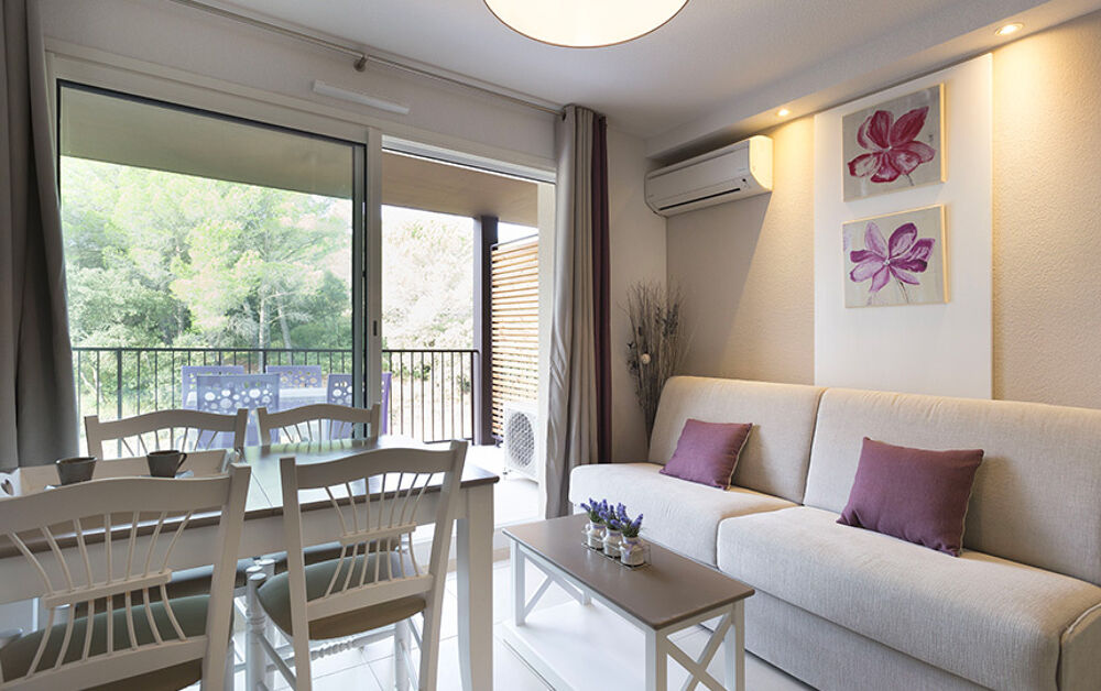 Remoulins : appartement avec terrasse 2 pièces à acheter