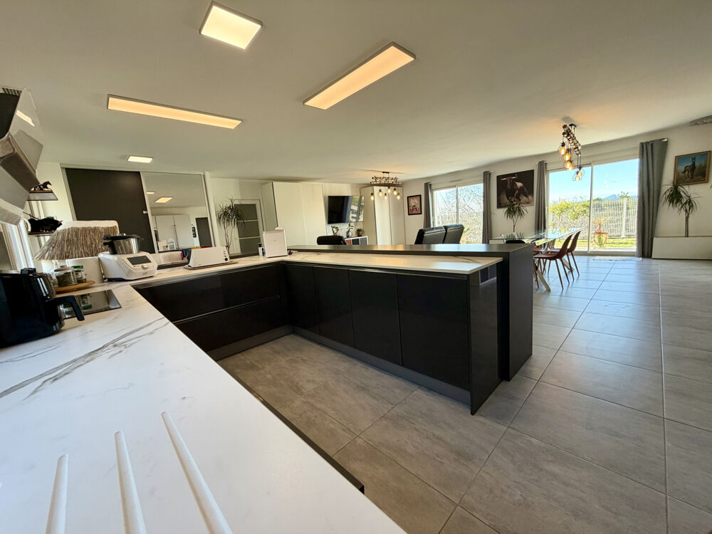 Vente Maison EXCLUSIVITÉ   Villa 180 m2 | Vue Pic Saint-Loup & Cévennes | Suite parentale | Jardin paysagé | Gallargues-le- Gallargues le montueux