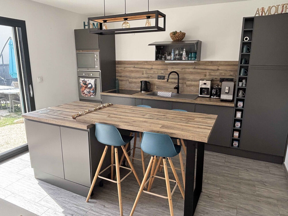 Vente Maison UZES : Villa plain pied P4 avec piscine récente Uzes