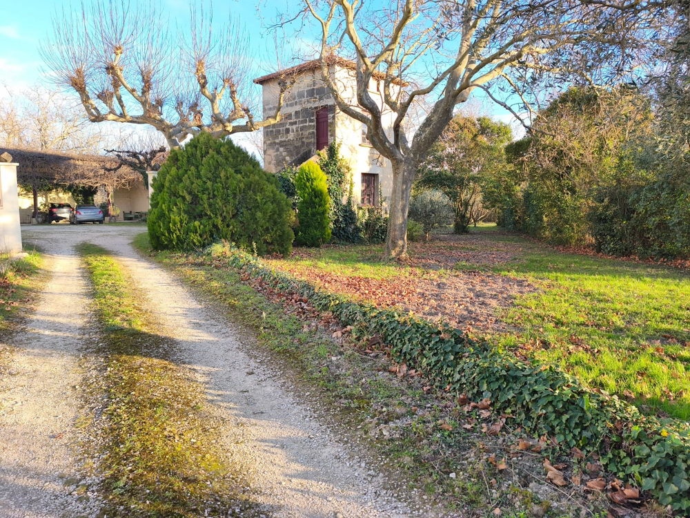 � vendre  Propri�t�/ch�teau Boulbon (13150)