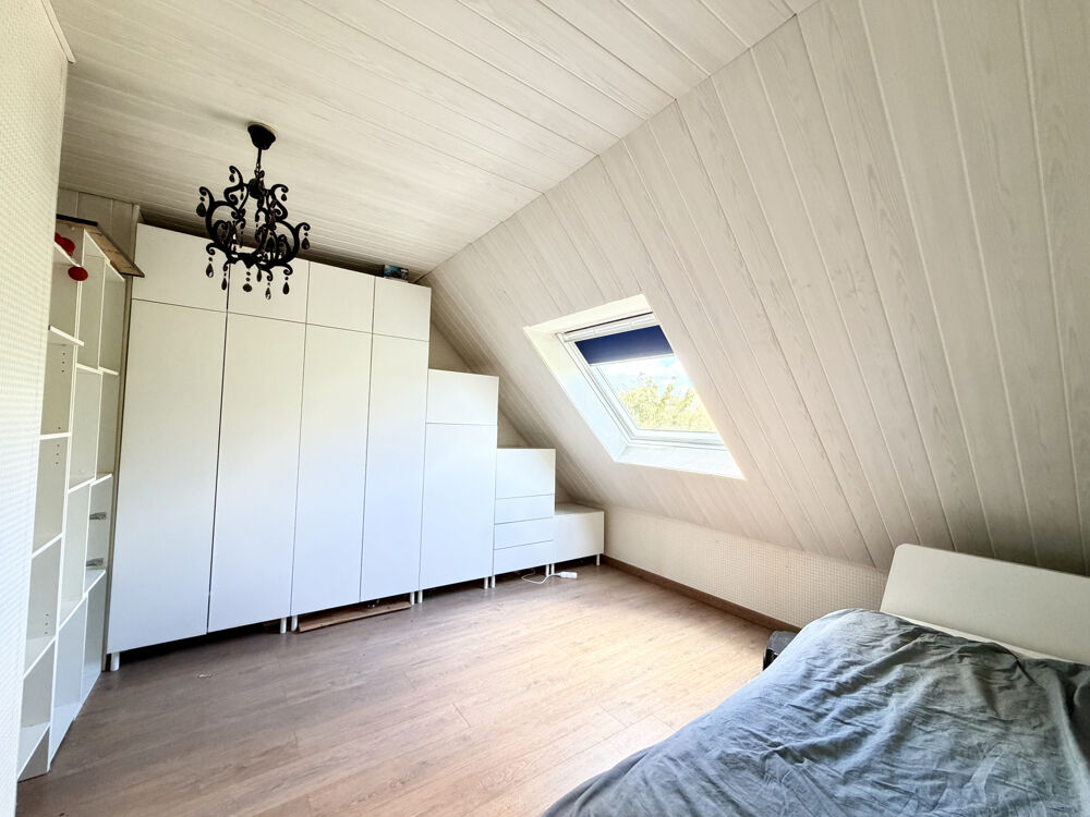 Maison familiale de 3 chambres 93 m2 avec garage et terrain de 1 055 m2