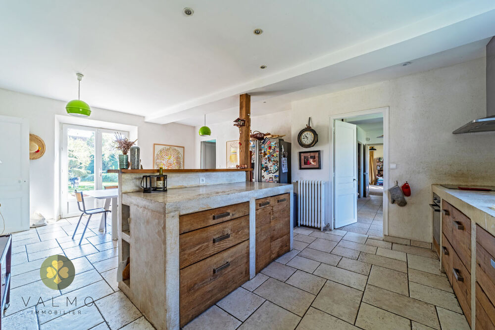 � vendre  Maison Montfort-l'Amaury (78490)