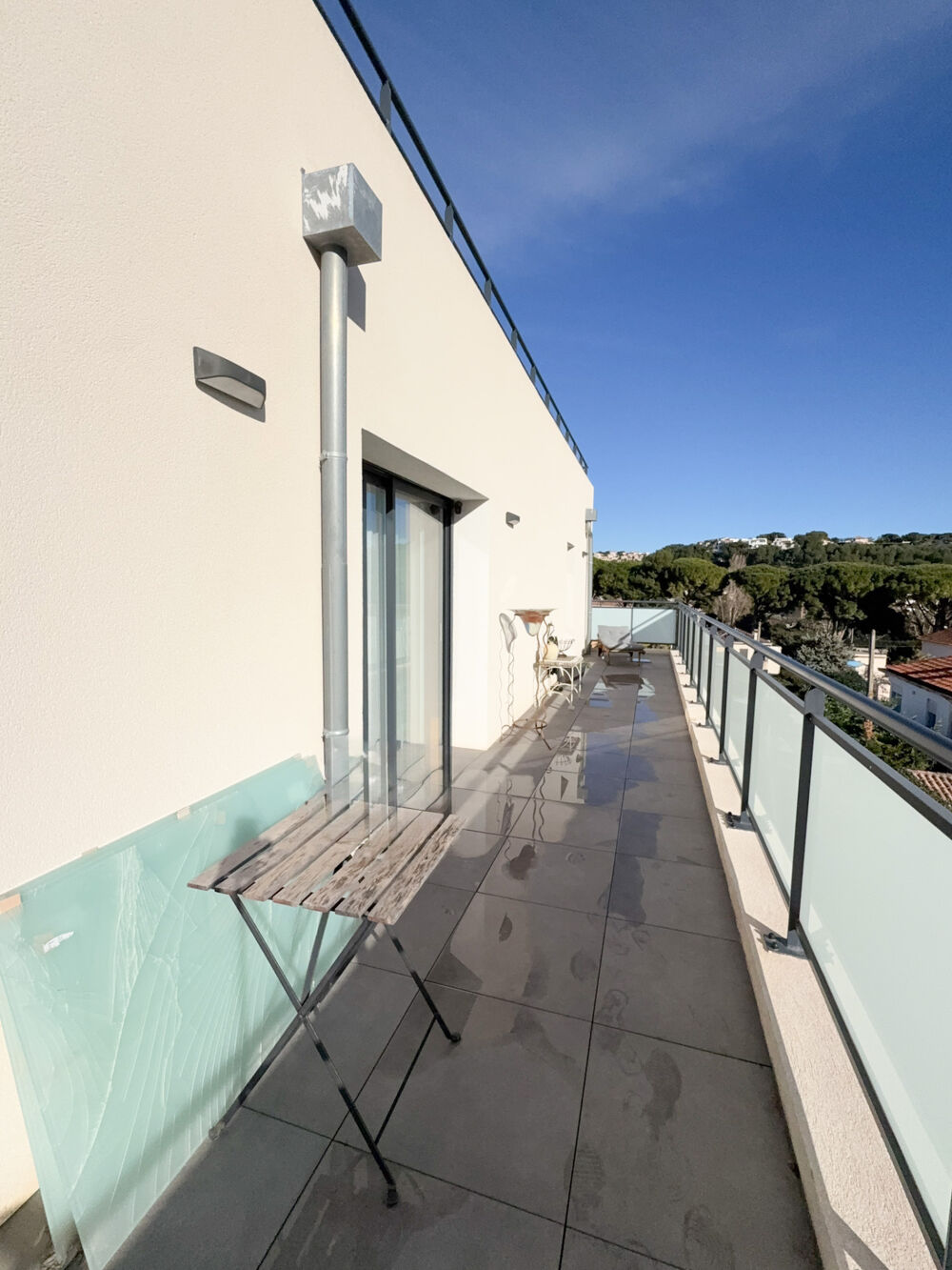 Vente Appartement À CARRY-LE-ROUET, DERNIER ÉTAGE D'EXCEPTION : APPARTEMENT EN VENTE AVEC ROOFTOP DE PLUS DE 90 M2 Carry le rouet