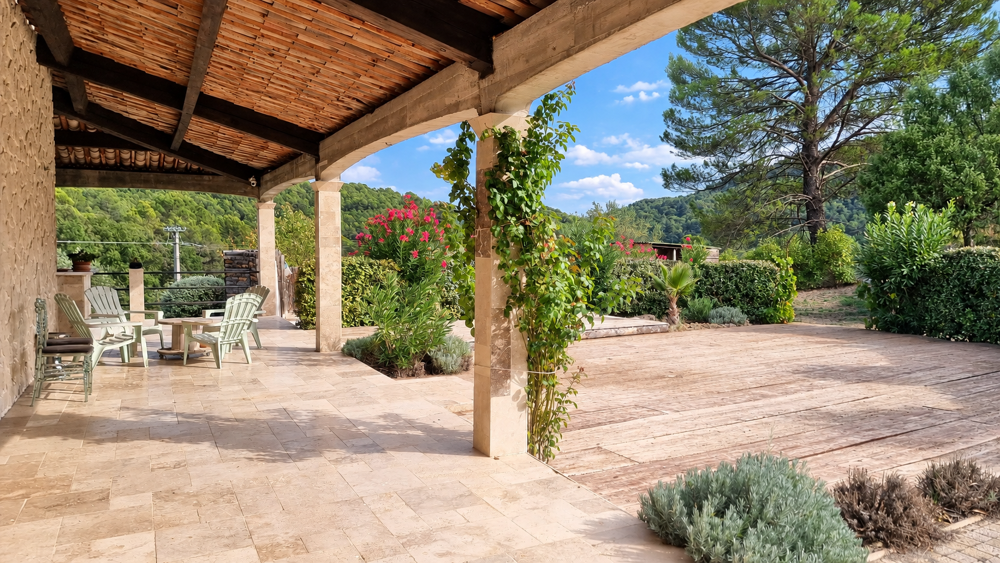 Vente Maison VAR (83) - À VENDRE - SALERNES - Villa atypique avec 5 chambres dans un superbe environnement Salernes