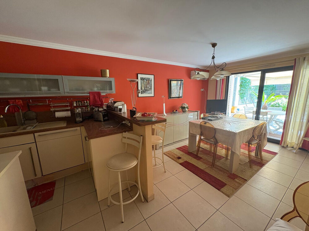 Appartement à acheter avec terrasse balcon 8 pièces à Sète, quartier Victor Hugo